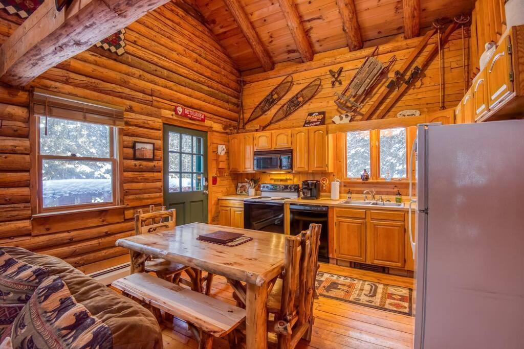 Family-Focused & Pet-Friendly Log Cabin With 4Br 2Ba Sleeps 10 Bethlehem Exterior foto